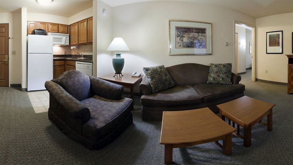 Homewood Suites By Hilton Portland Airport Екстер'єр фото